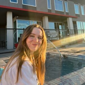 Meet your Posher, Isabella